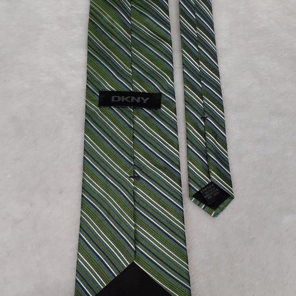DKNY Men's Tie Diagonal Stripes Wide Green 57.5 In - Picture 3 of 6